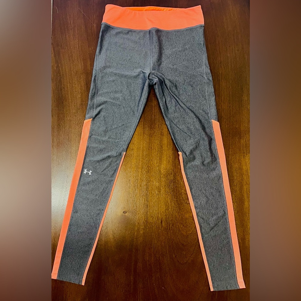 Under Armour full length size medium women’s activewear leggings